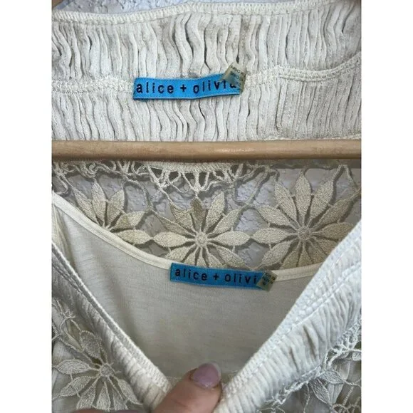 ALICE + Olivia Boho Crochet Top Fringe Built in Bra Size Small Y1 - Picture 9 of 9